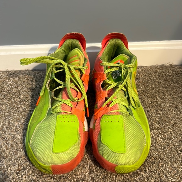 sneakers dame mcdonalds